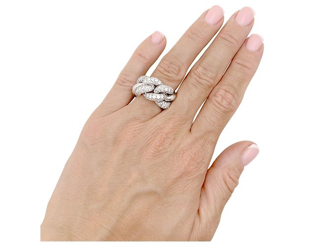 Anello Pomellato 'Catene', oro bianco e diamanti. - vista 6