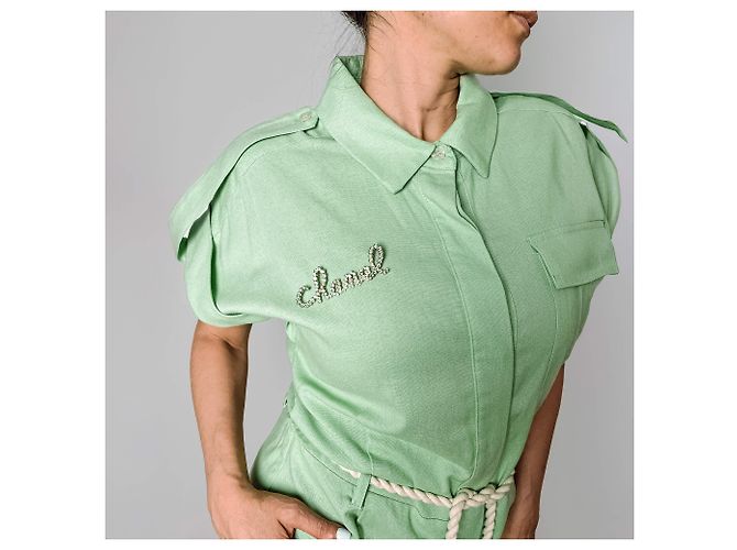 Timeless Chanel Spilla in metallo e perle finte in cristallo dorato D'oro - vista 2