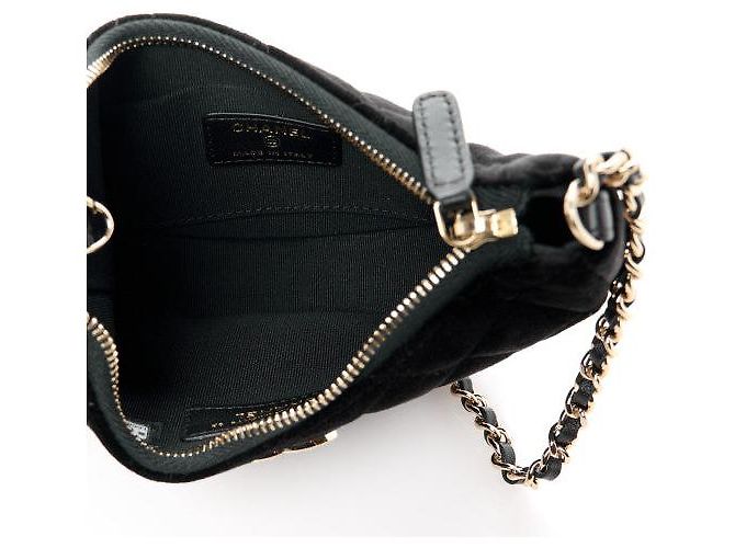 Borsa Hobo Chanel in Velluto Nero con Catena di Cristalli - vista 6