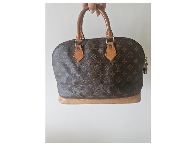 Alma Borsa Louis Vuitton in pelle marrone - vista 3