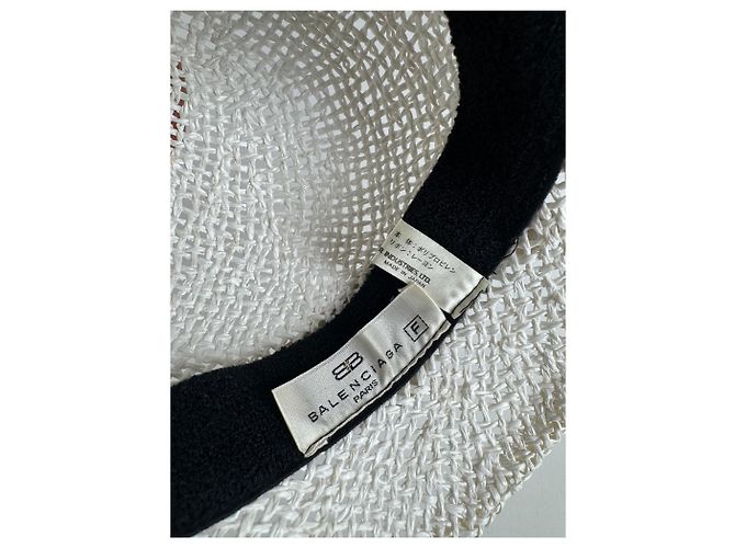 Cappello vintage Balenciaga bianco - vista 7