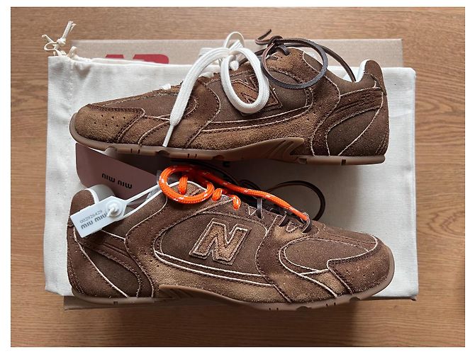 Miu Miu New Balance 530 SL Cannella Marrone Marrone scuro - vista 2