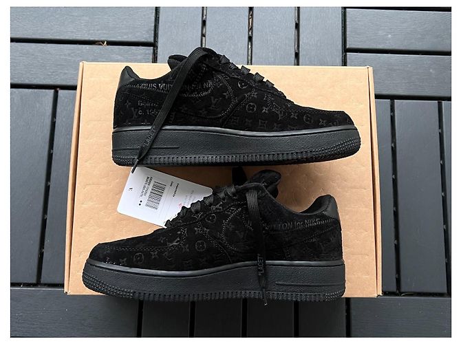 Louis Vuitton x Nike Air Force 1 Basso Nero - vista 2