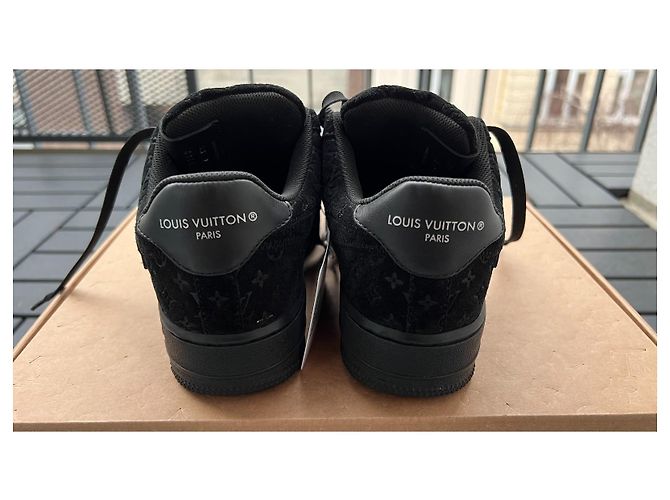Louis Vuitton x Nike Air Force 1 Basso Nero - vista 4