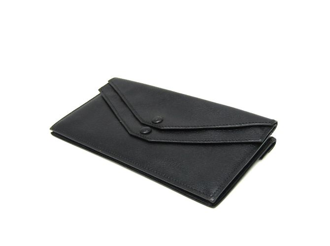 Hermès Billetera Hermes Flap en cuero de cabra negro - vista 2