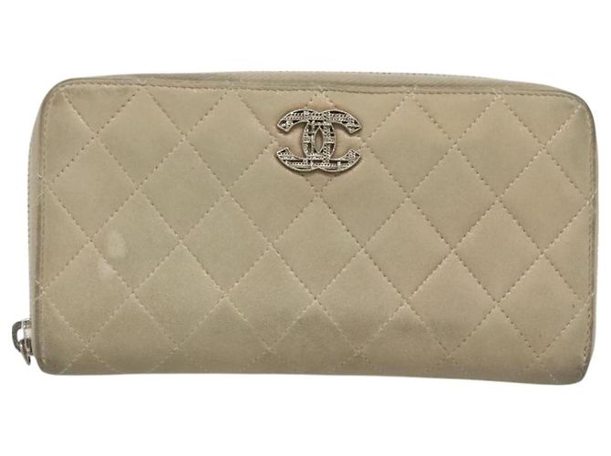 CHANEL Cartera Larga Matelassé Suede Beige Plata CC Auth 130516 - vista 2