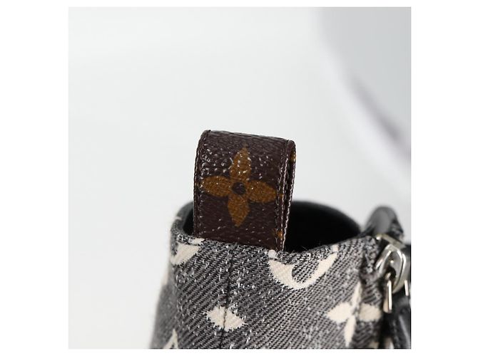 Botas gris LOUIS VUITTON Monogram Jaguar Star Trail Line Lace Up Auth 127740M Castaño - vista 10
