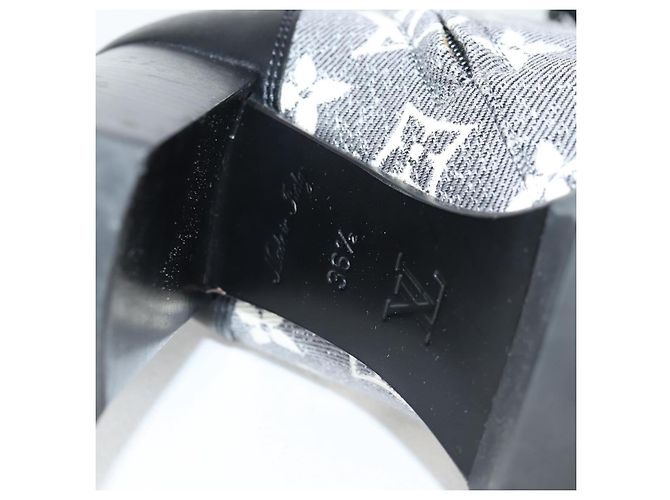 Botas gris LOUIS VUITTON Monogram Jaguar Star Trail Line Lace Up Auth 127740M Castaño - vista 7