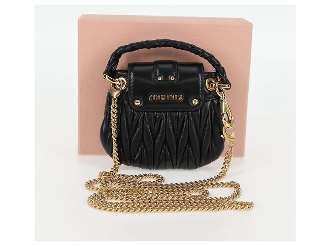 Borsa a spalla Miu Miu Matelassé Chain Pouch in pelle nera e oro Auth 128140SM Nero D'oro - vista 12