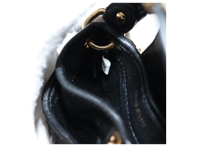 Borsa a spalla Miu Miu Matelassé Chain Pouch in pelle nera e oro Auth 128140SM Nero D'oro - vista 23