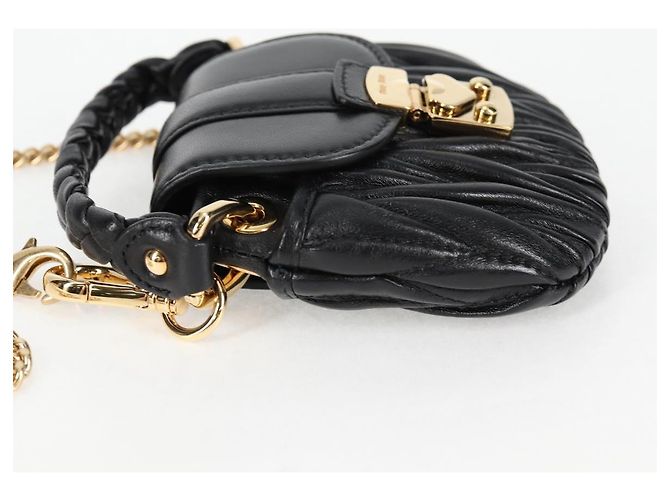 Borsa a spalla Miu Miu Matelassé Chain Pouch in pelle nera e oro Auth 128140SM Nero D'oro - vista 3