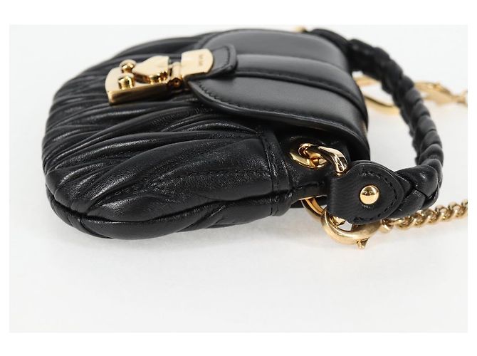 Borsa a spalla Miu Miu Matelassé Chain Pouch in pelle nera e oro Auth 128140SM Nero D'oro - vista 4