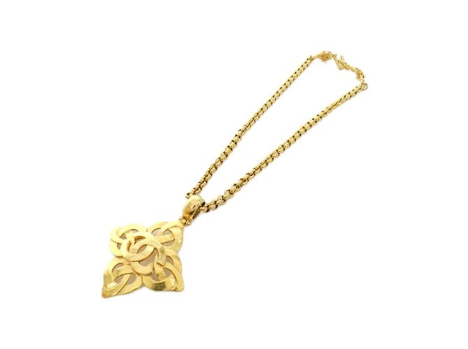 Collana Chanel oro con pendente D'oro - vista 2