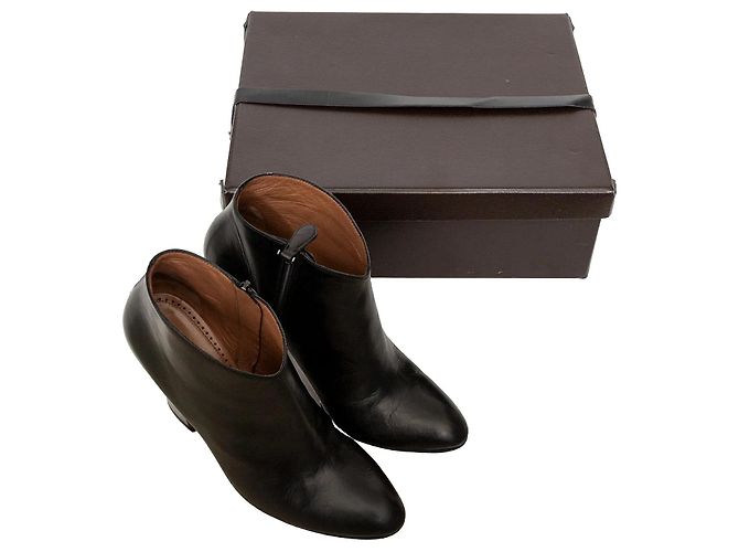 Botines Alaïa de cuero negro con tacón de aguja - vista 13