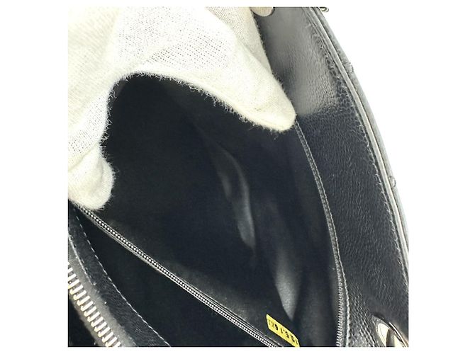 Chanel schwarze genarbte Kalbsleder-Tote - Ansicht 12
