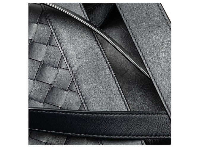 Borsa a tracolla in nappa nera Intrecciato di Bottega Veneta - vista 9