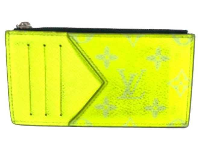 Monedero Taiga Rama de Louis Vuitton Amarillo - vista 2