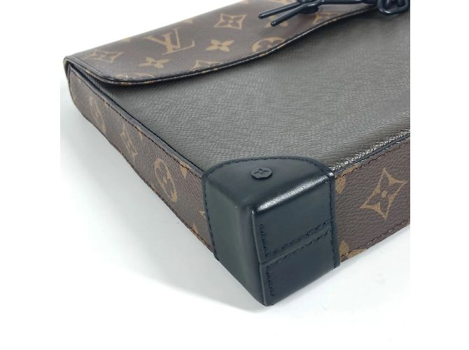 Borsa Pochette Steamer Monogram Taiga Louis Vuitton Marrone Cachi - vista 7