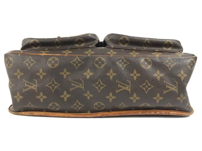 Borsa a tracolla Bazas Giappone Monogramma Louis Vuitton Marrone - vista 5
