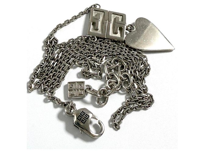 Collana Pendente Cuore 4G Donna Givenchy - vista 3