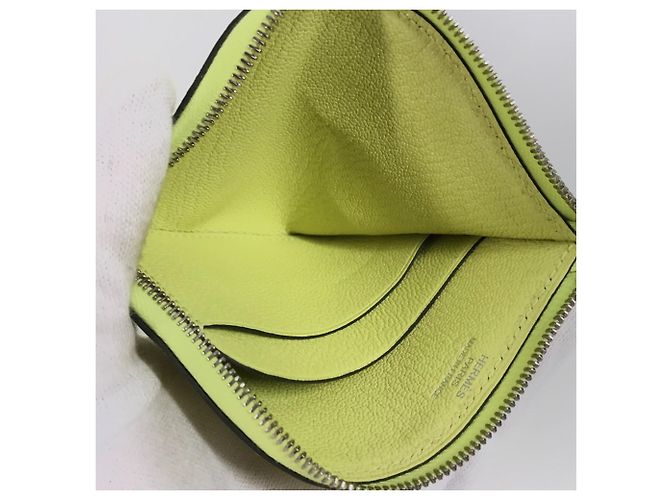 Monedero de cuero Chèvre de Hermès en amarillo - vista 7