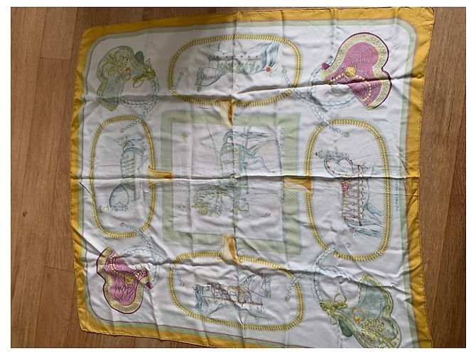 Foulard Hermès Grand Apparato in seta multicolore - vista 2