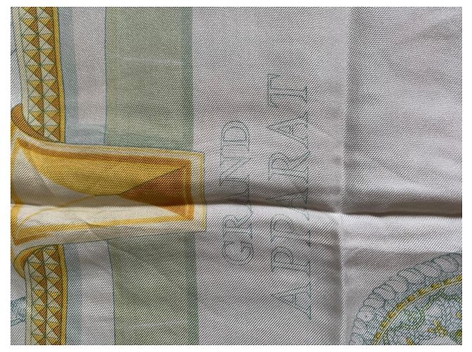 Foulard Hermès Grand Apparato in seta multicolore - vista 4