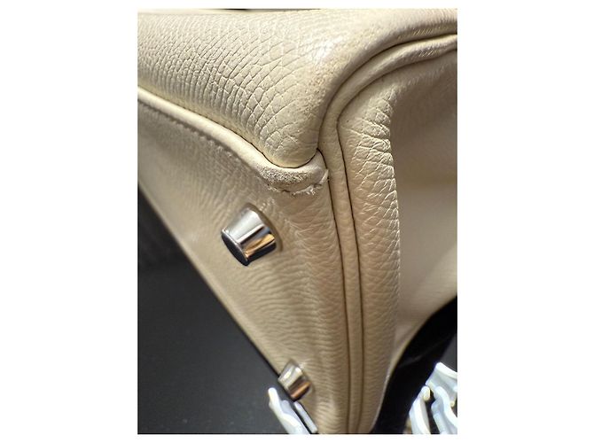 Hermès Kelly 32 Handtasche in der Farbe Craie Roh - Ansicht 17
