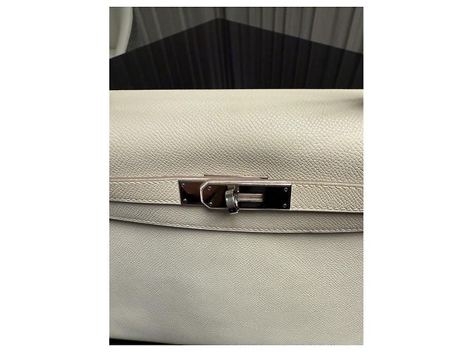 Hermès Kelly 32 Handtasche in der Farbe Craie Roh - Ansicht 20