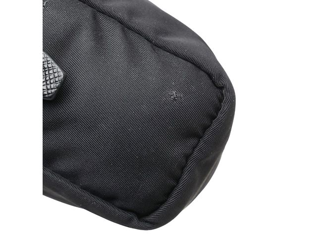 Bolso Triángulo Logo Re-Nylon de Prada Vera Negro - vista 4