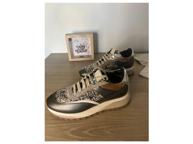 Santoni shoes for women in very good condition - view 3