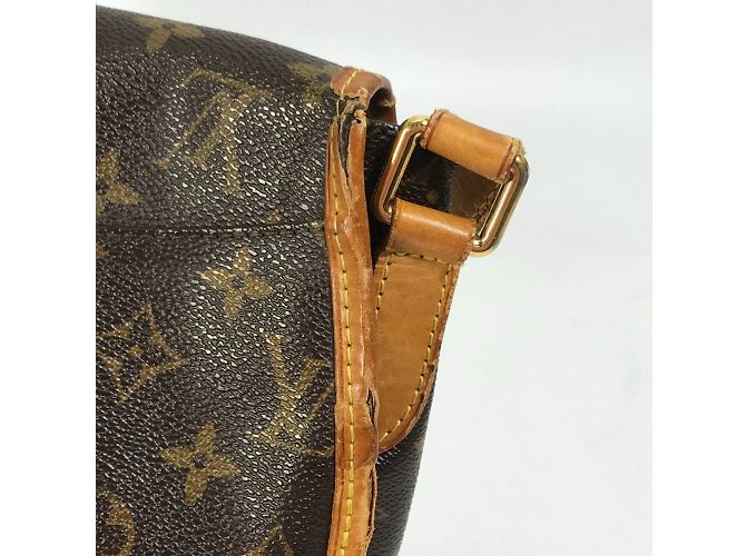 Borsa a Spalla Menilmontant PM Monogramma Louis Vuitton Marrone - vista 11