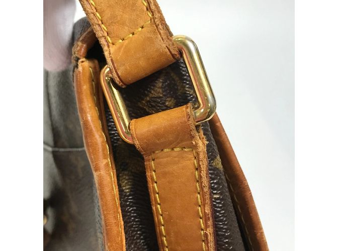 Borsa a Spalla Menilmontant PM Monogramma Louis Vuitton Marrone - vista 15