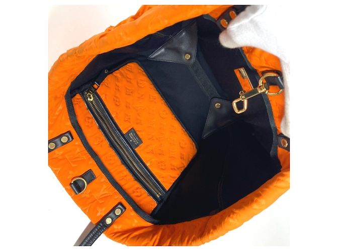 Borsa a spalla Scuba MM della linea Cruise Louis Vuitton M92803 Arancione - vista 10