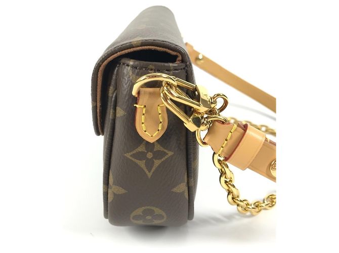 Borsa Clutch Ivy Monogram Wallet on Chain Louis Vuitton Marrone - vista 4