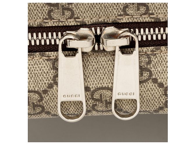 Borsa Trunk Soft GG Supreme di Gucci Marrone Beige - vista 9