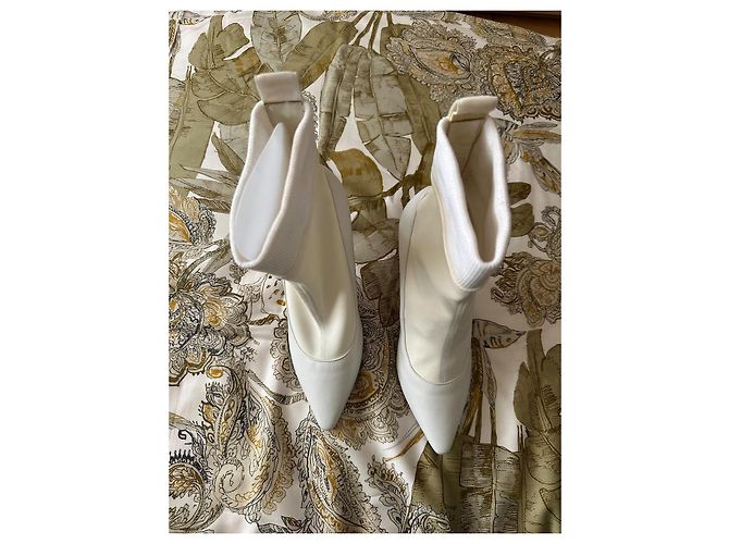 Botines Jimmy Choo de piel blanca tacón 8,5 cm Blanco - vista 4