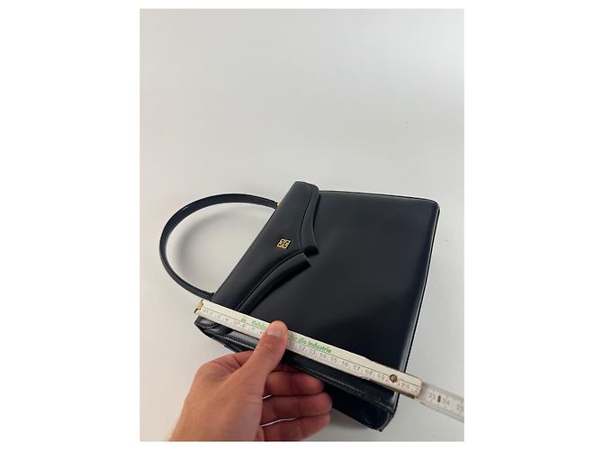 Vintage Givenchy 4G Ledertasche schwarz - Ansicht 11