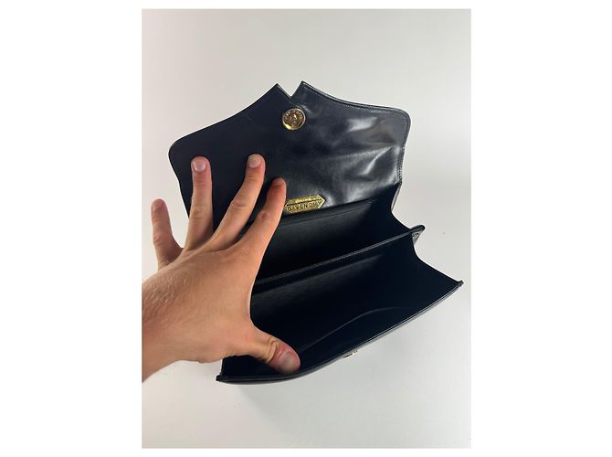 Vintage Givenchy 4G Ledertasche schwarz - Ansicht 8