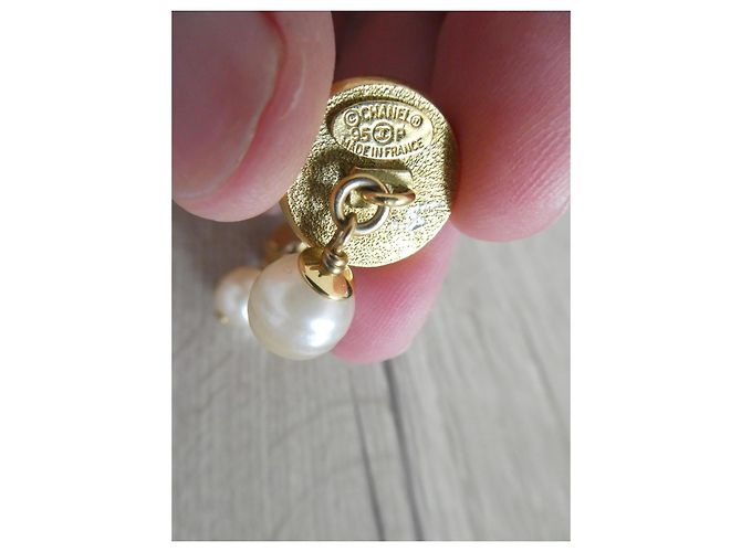 Chanel paio di gemelli per donna in acciaio dorato e perla, VINTAGE Gold hardware - vista 10