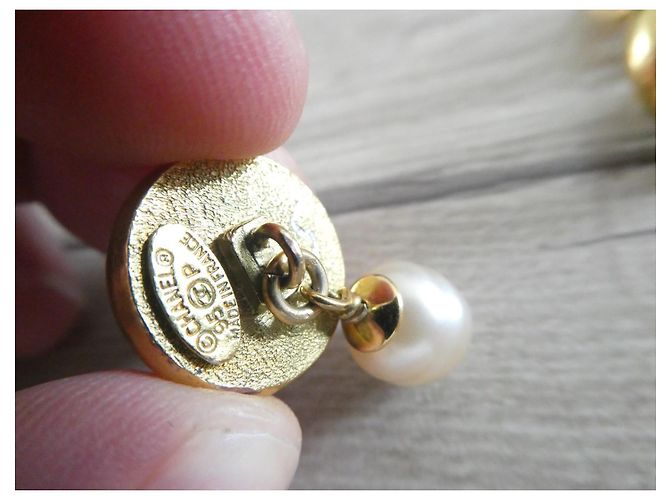 Chanel paio di gemelli per donna in acciaio dorato e perla, VINTAGE Gold hardware - vista 5