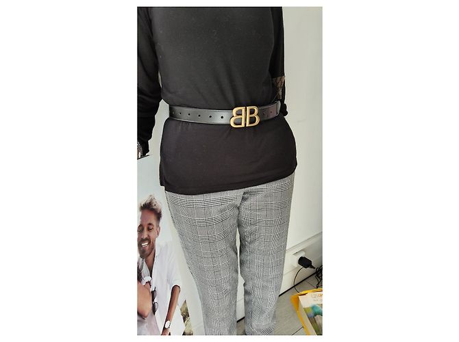 Cinturón Balenciaga BB Belt 30 de cuero negro con hebilla dorada - vista 3