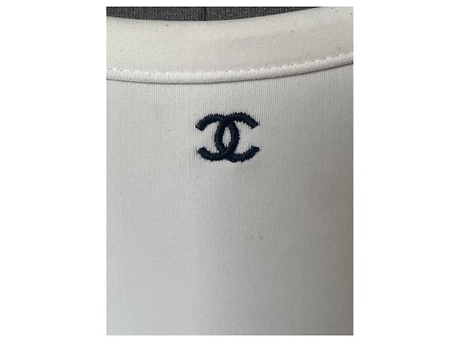 Chanel Badeanzug Einteiler weiß mit CC Logo Stickerei - Ansicht 2