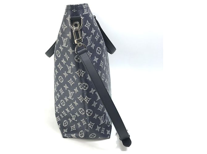 Borsa a Spalla Monogram Savane Louis Vuitton Blu navy - vista 4