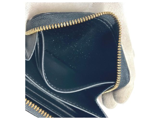 Louis Vuitton M50372 Nicolas Jescure Zipper Coin Purse Black White - view 11