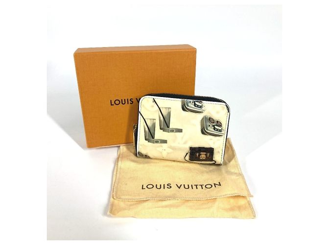 Louis Vuitton M50372 Nicolas Jescure Zipper Coin Purse Black White - view 14