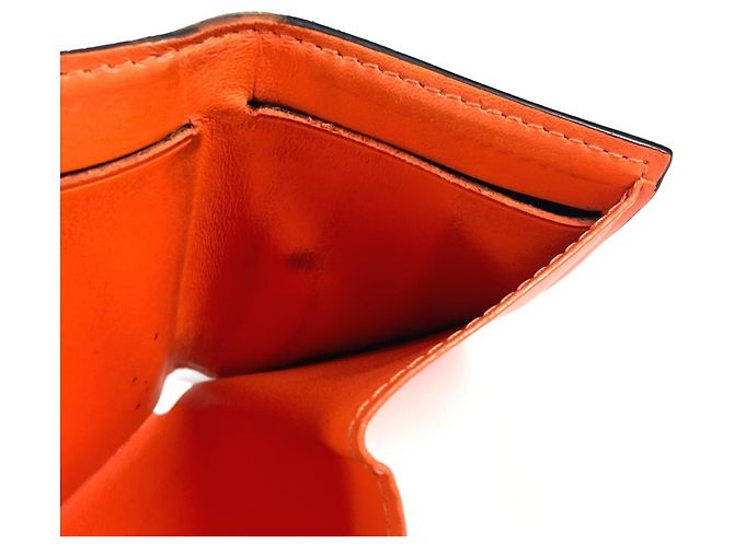 Billetera Compacta Discovery Taigarama Louis Vuitton Naranja - vista 12