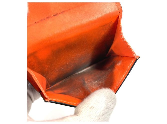 Billetera Compacta Discovery Taigarama Louis Vuitton Naranja - vista 14