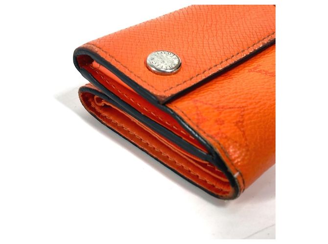Billetera Compacta Discovery Taigarama Louis Vuitton Naranja - vista 5