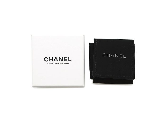 Orecchini a clip Chanel con motivo di strass e conchiglia - vista 10